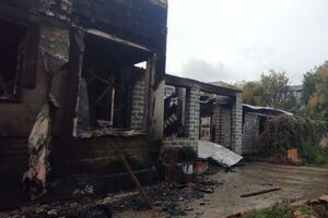 Окупанти обстрілювали житлові будинки, фільтрувальну станцію, пішохідний міст, територію коксохімічного заводу