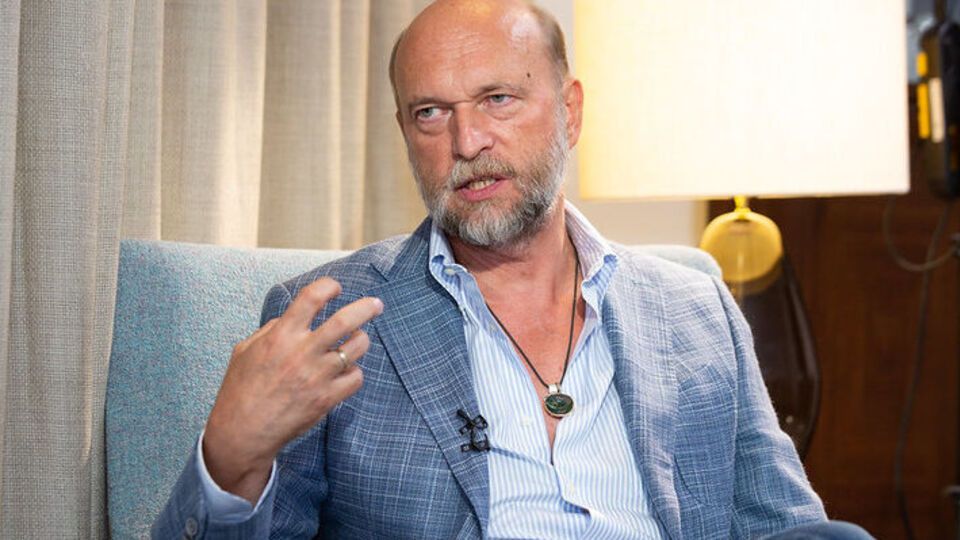 Пугачев: Путин – фаталист. Ему все равно, как, куда все катится. Такие люди, собственно, узнают о том, что с ними произошло, последними
