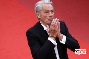 Делон осудил нападение РФ на Украину