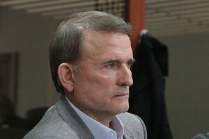 По мнению Рахманина, уровень доверия и симпатии к Медведчуку (на фото) "везде глубоко отрицательный"