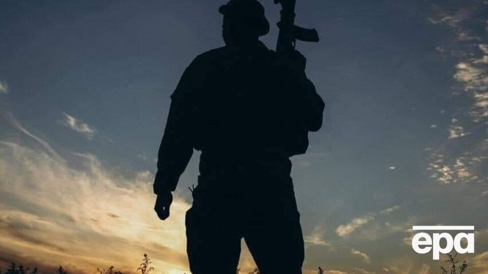 Бої відбуваються на сході та на півдні України