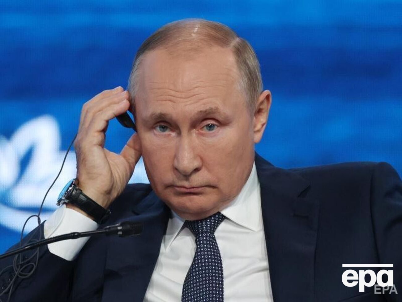 Путин "абсолютно нормален в мире, в котором он живет, но этот мир абсолютно безумен", заявил украинский нардеп