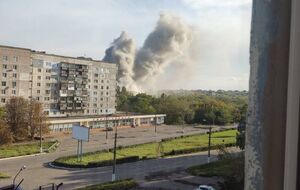 "Бавовна" в Алчевську, ворожий склад", – підписав фото Гайдай
