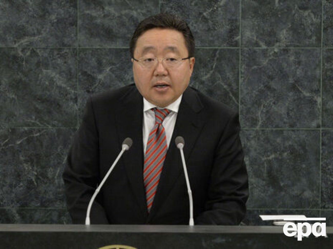 Элбэгдорж призвал россиян не стрелять в украинцев,&nbsp;"в своих сестер и братьев"