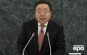 Элбэгдорж призвал россиян не стрелять в украинцев, "в своих сестер и братьев"