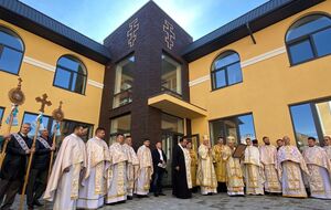 Центр строили два года