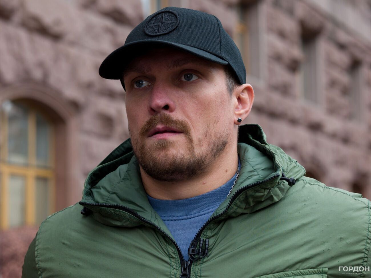 Усик: Богатый ли я человек? Очень. Если вы имеете в виду деньги, то они у меня тоже есть