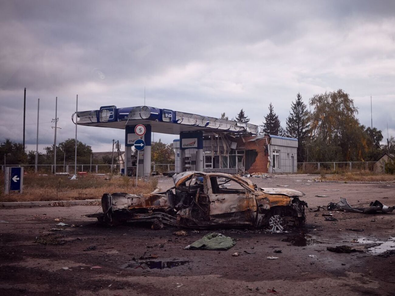 По данным главы ОВА, подразделения пиротехников сводных отрядов ГСЧС Украины продолжают разминирование региона