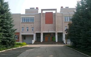 В школе Ижевска неизвестный устроил стрельбу, а затем покончил с собой