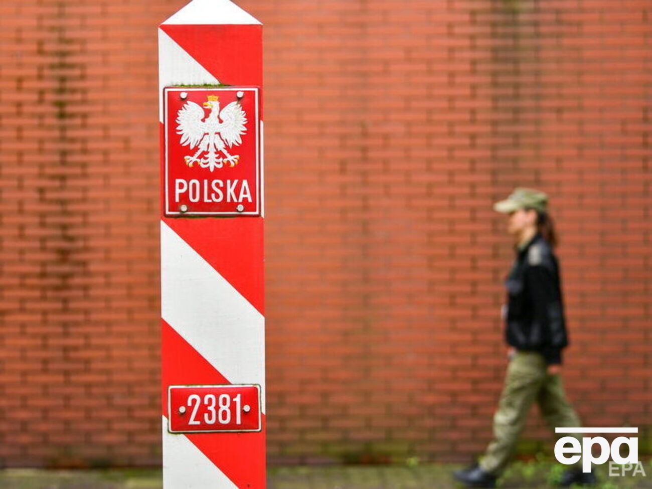 Гражданам РФ стало сложнее попасть в Польшу