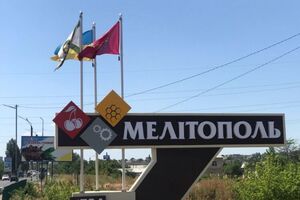 Окупанти "під дулами автоматів і через погрози" намагаються "намалювати" щось схоже на явку на псевдореферендумі у Мелітополі, зазначив Федоров