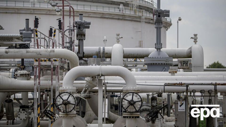 В ЕС пытаются достичь соглашения о введении потолка цен на российскую нефть