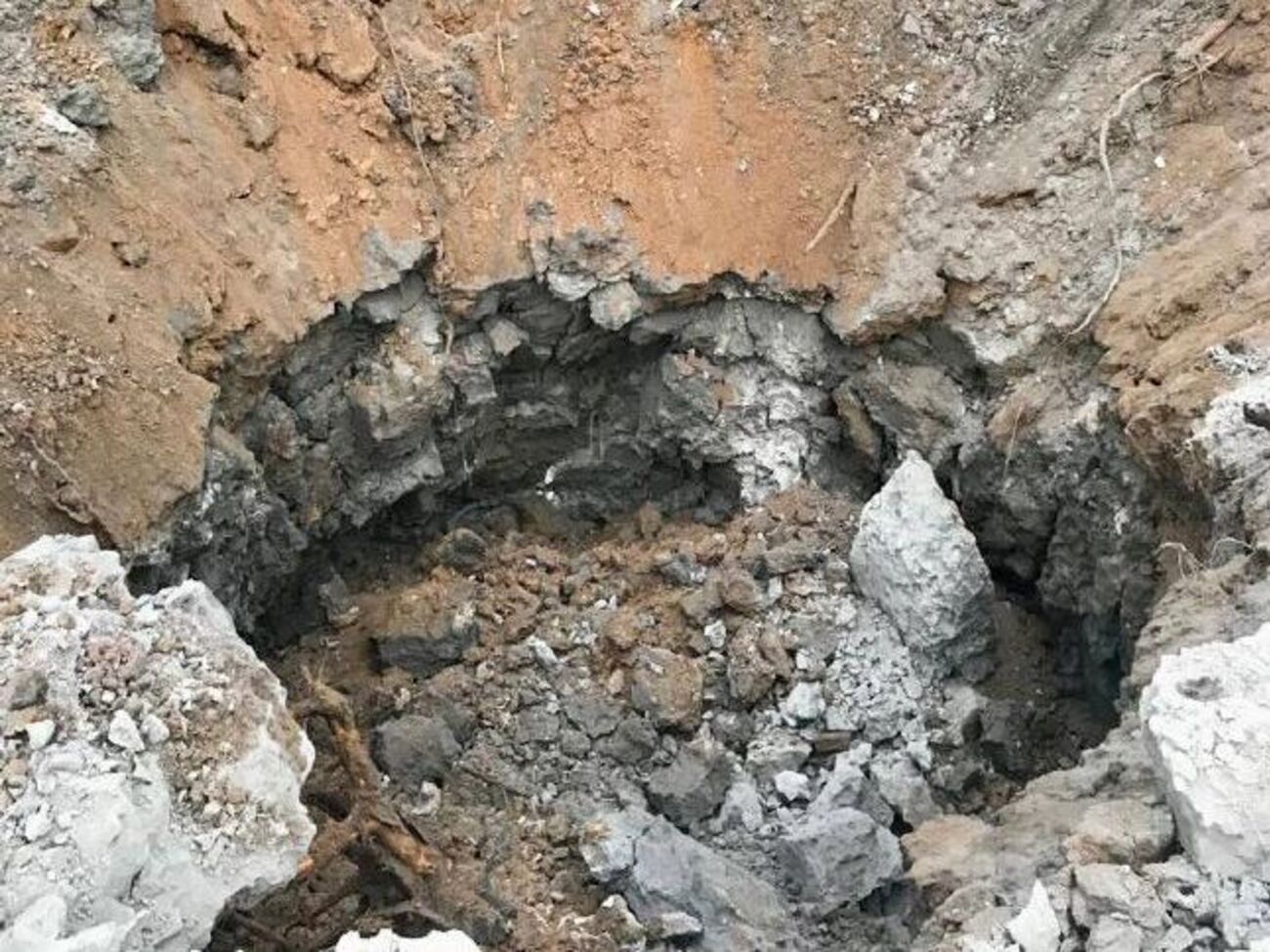 За даними Сєнкевича, ракетних ударів завдали по промисловій зоні на околицях міста