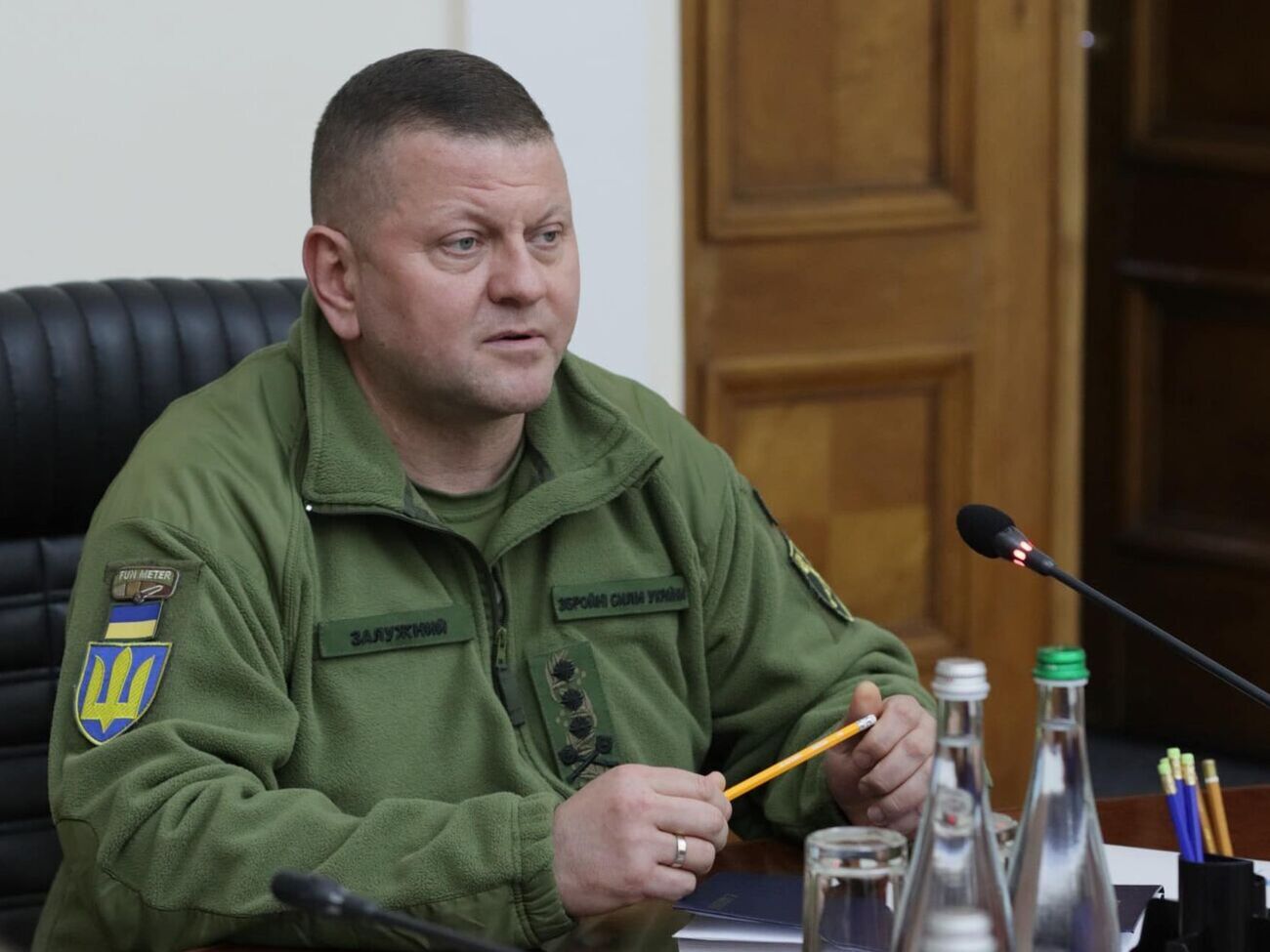 Залужный: Запах войны не спутаешь, и он уже витал в воздухе