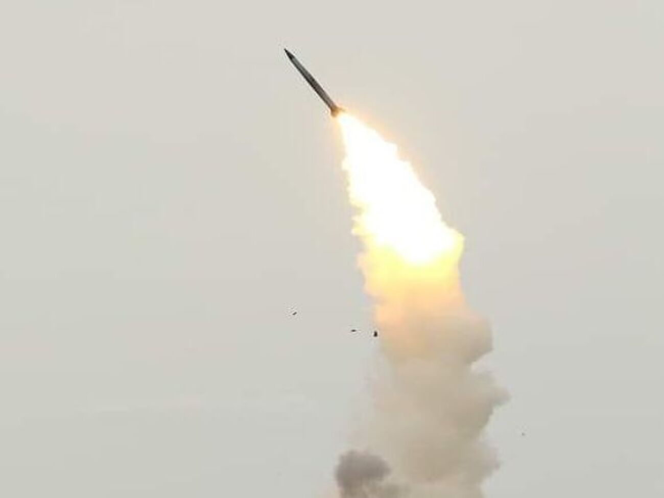 Около 14.00 по территории Шосткинского района прилетело шесть ракет оккупантов, отметил Живицкий