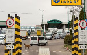 Погранпереход "Шегини" временно не работал утром