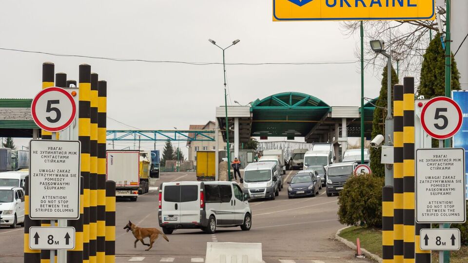 Прикордонний перехід "Шегині" тимчасово не працював уранці