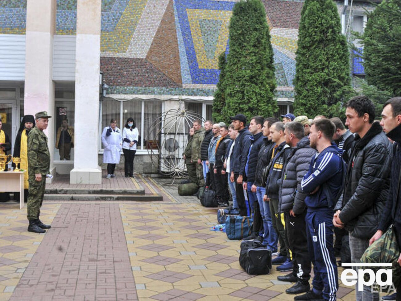 ГУР повідомило, що в областях Росії звільнено великі приміщення для розміщення мобілізованих