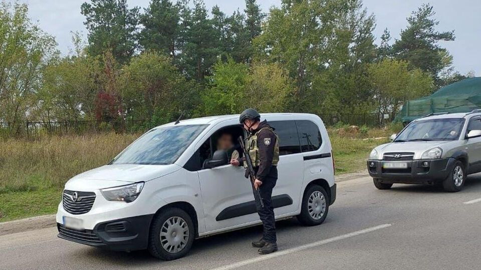Поліція працює на територіях, які звільнили ЗСУ