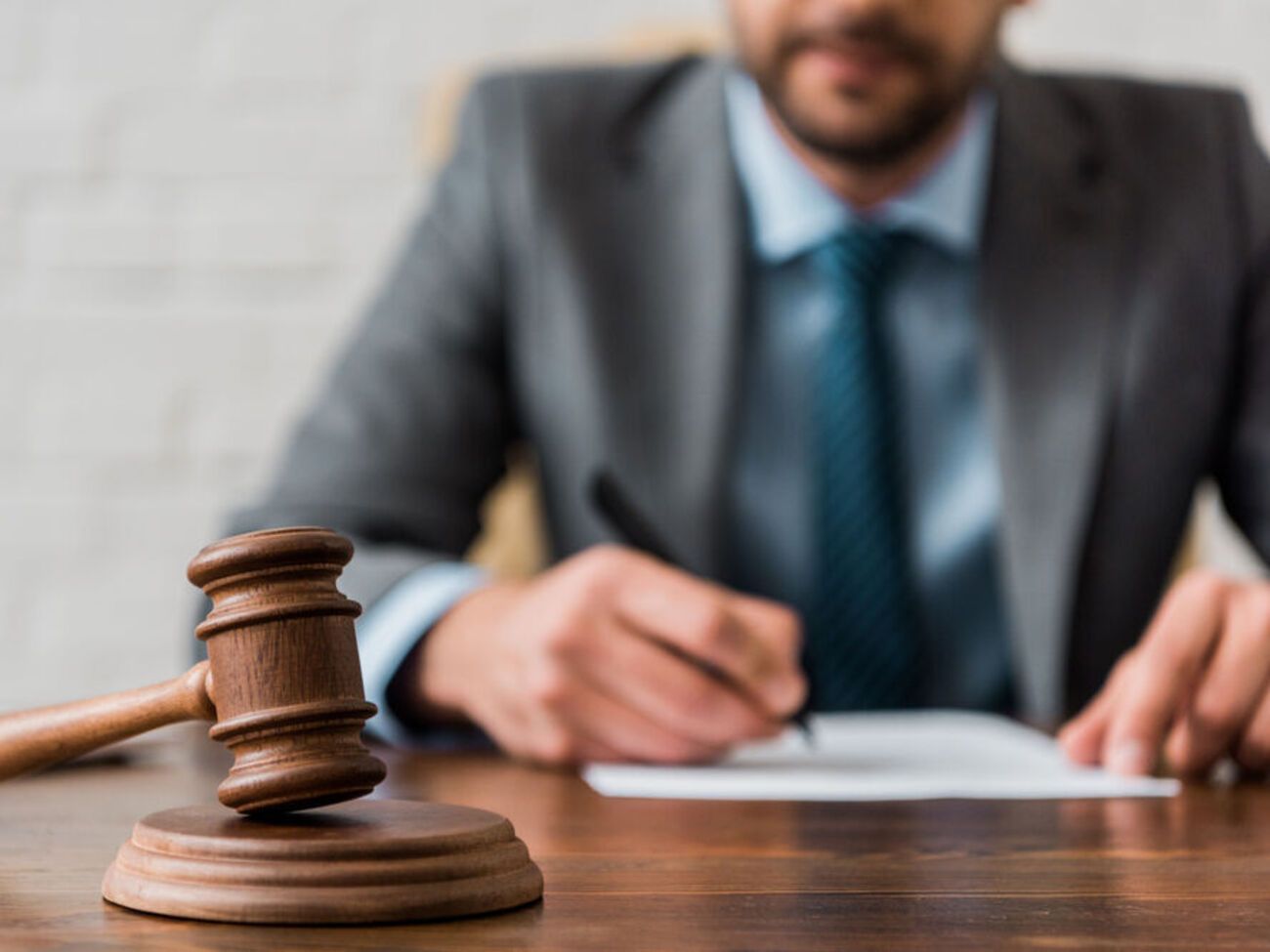 Справу "Роттердам плюс" закрили ще у серпні 2020 року. Згодом справу закривали ще чотири рази