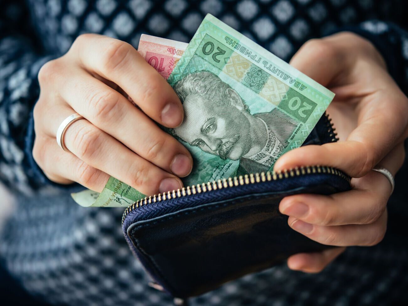 В октябре этого года минимальная зарплата в Украине вырастет до 6700 грн