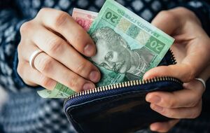 В октябре этого года минимальная зарплата в Украине вырастет до 6700 грн