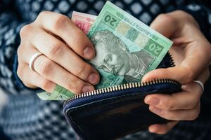 У жовтні цього року мінімальна зарплата в Україні зросте до 6700 грн