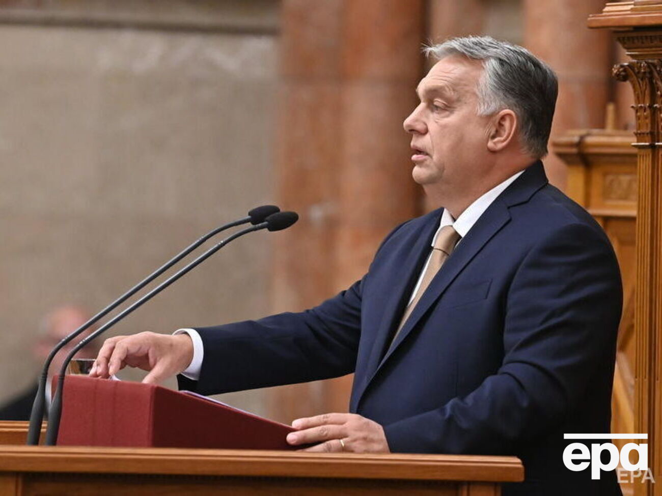 Орбан заявив, що ввести санкції "вирішили бюрократи в Брюсселі, а європейці платять ціну"