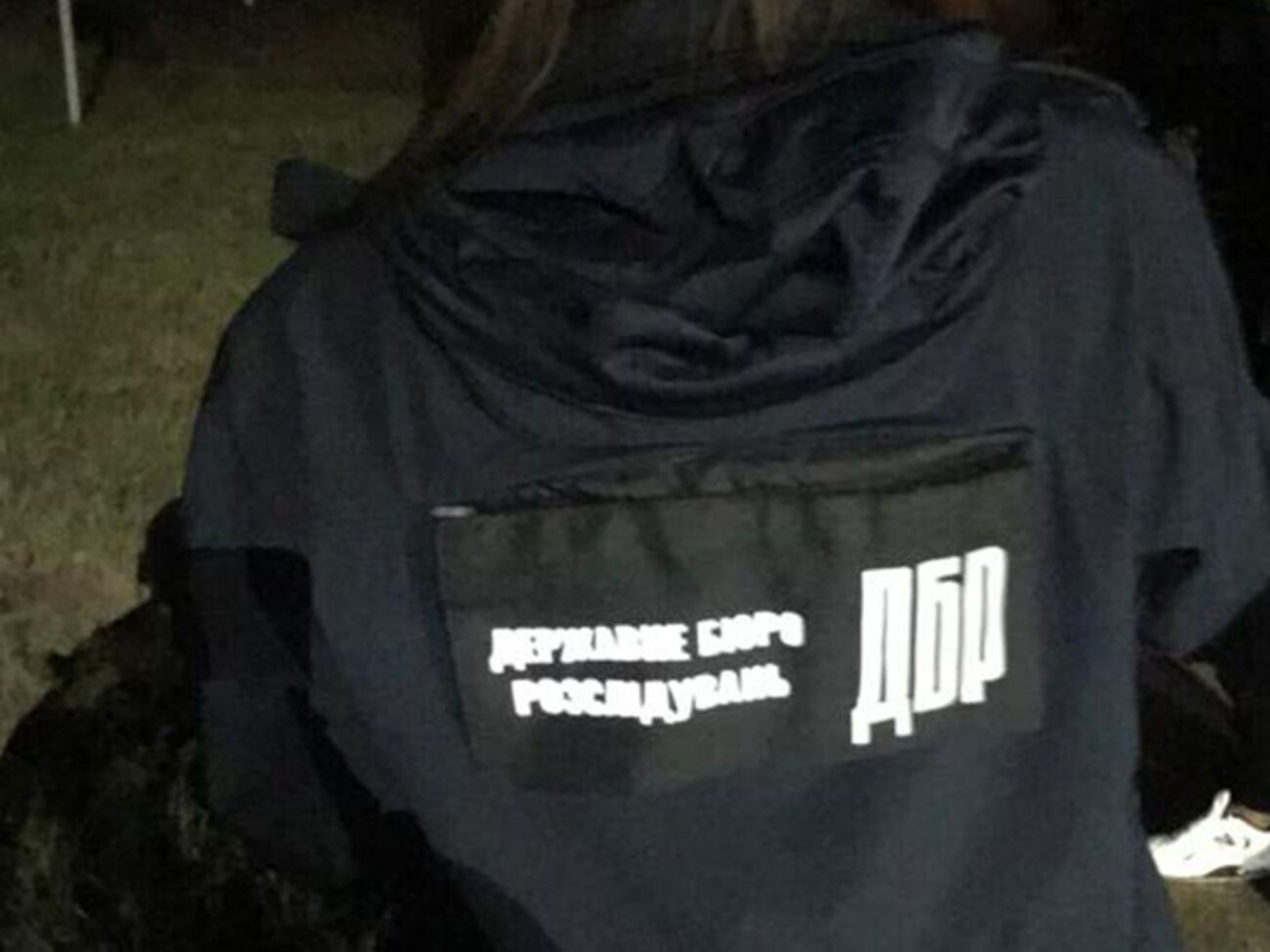 Згідно з повідомленням ДБР, підозрюваний після бойових дій у Київській області воював у Харківській області