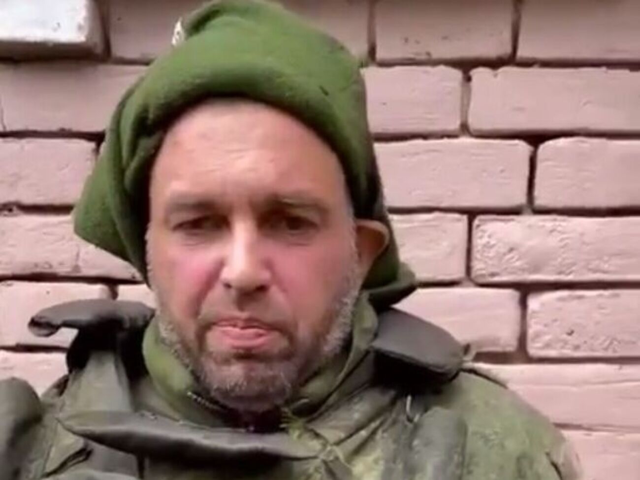 Россиянин представился как Пашков Алексей Владимирович из воинской части №23626