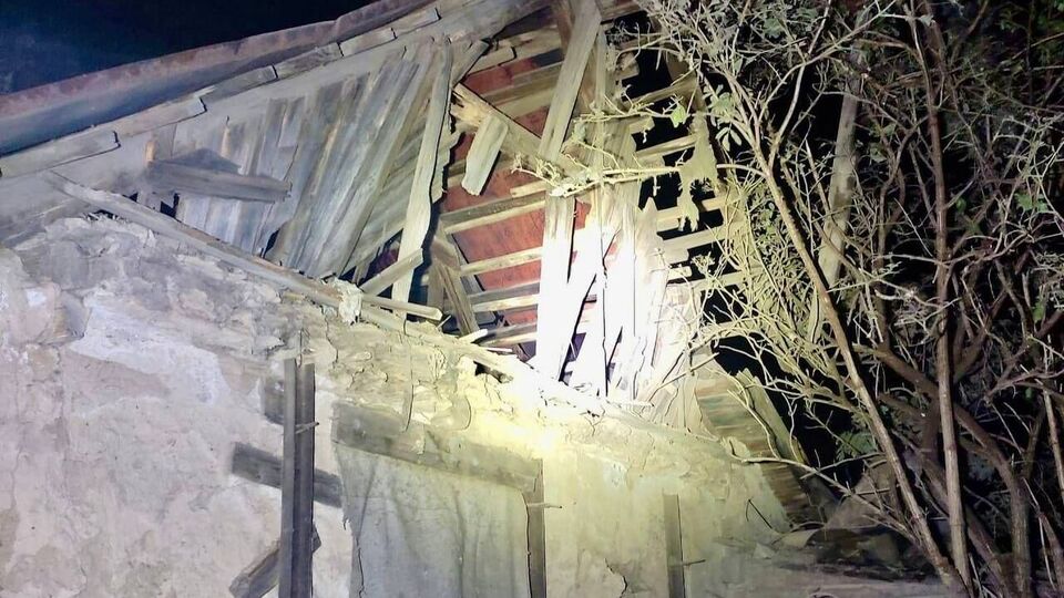 У Нікополі пошкоджено житлові будинки, ліцей, газопровід та лінії електропередавання