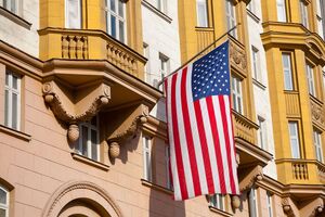 США порекомендовали своим гражданам покинуть Россию в кратчайшие сроки