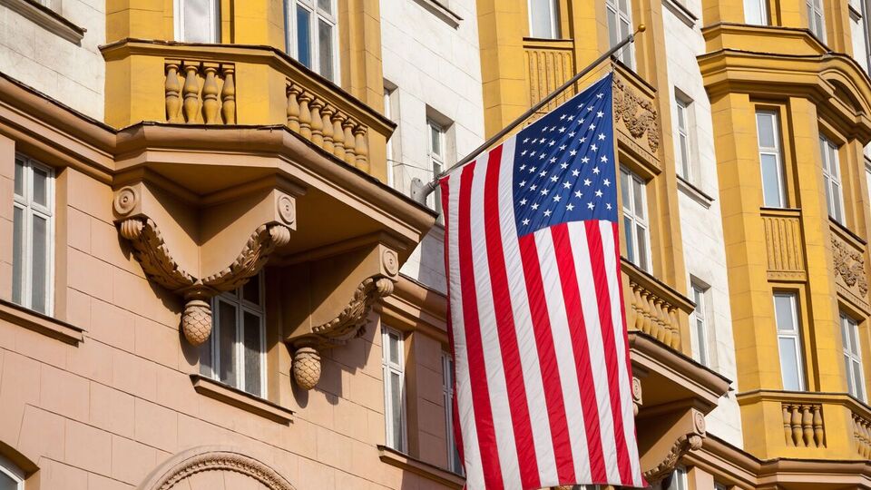США порекомендовали своим гражданам покинуть Россию в кратчайшие сроки