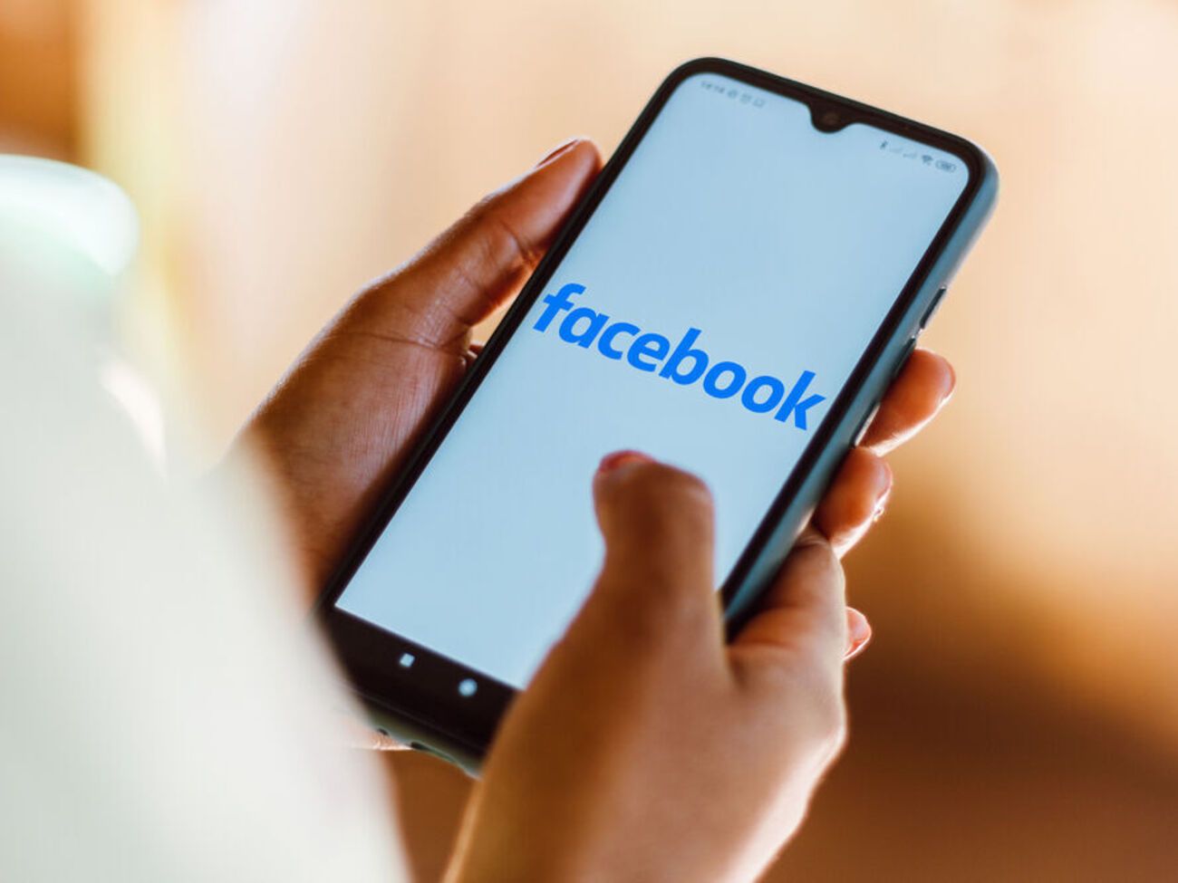 Фейковые аккаунты в Facebook использовались для распространения пропаганды РФ среди аудитории в Германии, Италии, Франции, Великобритании и Украине