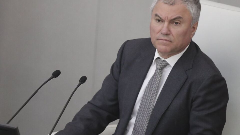 Володин призвал депутатов Госдумы РФ "работать в Москве" до конца недели