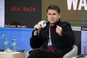 Україна не дозволяє собі звірств щодо військовополонених, зазначив Подоляк