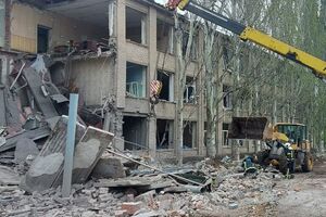Спасатели разобрали 50 тонн обрушившегося здания
