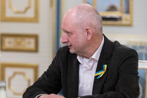Через введені обмеження економіка Росії 2022 року впаде щонайменше на 10%, зазначив Маасікас