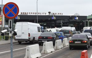 На границе с Польшей очереди из автомобилей