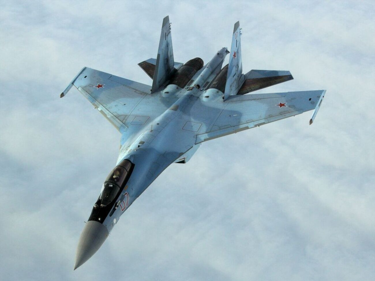 Россияне выпустили управляемые авиаракеты Х-59 по объектам в Днепропетровской области с самолетов Су-35, отметило&nbsp;воздушное командование "Восток"