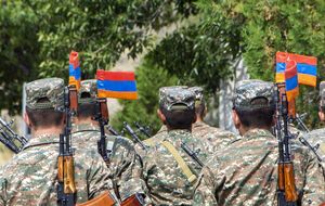 Вірменія й Азербайджан звинуватили одне одного у відкритті вогню на кордоні