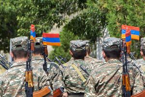Вірменія й Азербайджан звинуватили одне одного у відкритті вогню на кордоні