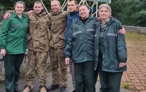 Шесть украинских военнопленных вернулись домой