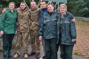 Шесть украинских военнопленных вернулись домой