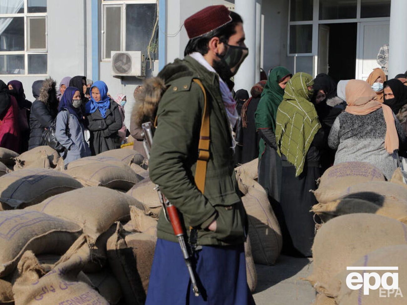 Афганістан отримуватиме від Росії 2 млн тонн пшениці на рік, каже Азізі