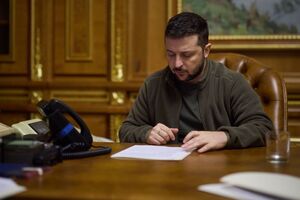 Зеленский (на фото) поблагодарил Дуду за четкую позицию Польши по непризнанию псевдореферендумов