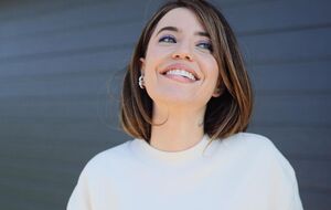 Дорофеева прокомментировала фото с бывшим коллегой