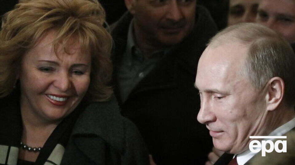 Людмила Путина относилась к своему мужу презрительно, утверждает Киселев