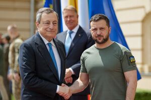 Драґі у розмові із Зеленським підтвердив "постійну підтримку італійським урядом влади та українського населення в усіх сферах", зазначили у Раді міністрів Італії