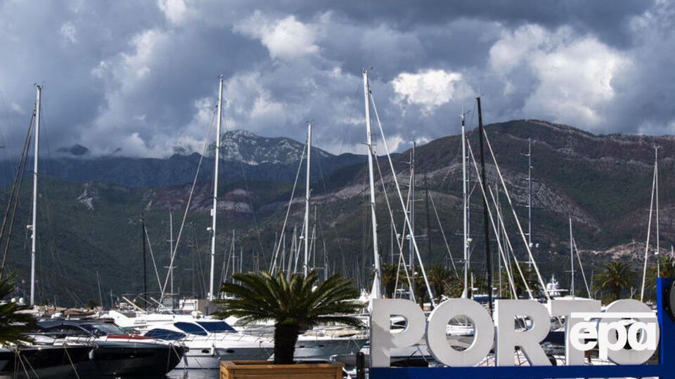 За два месяца из посольства России в Черногории дипломатов высылают второй раз